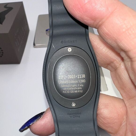 Disney Parks New in Box Maleficent Magic Band Not Linked - Picture 8 of 8